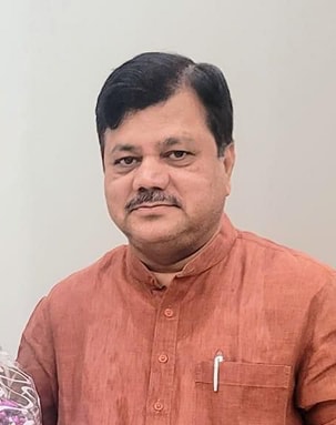 Pravin Darekar Announces Self-Redevelopment Drive for Mumbai Housing Societies
