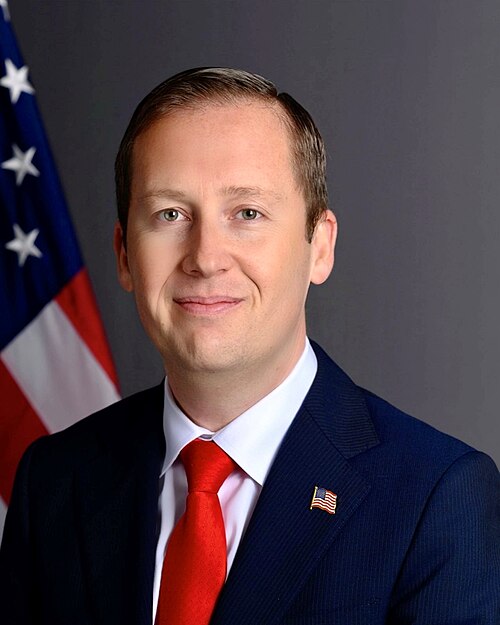 US Ambassador Sergio Gor Meets CM Devendra Fadnavis in Mumbai to Boost Ties